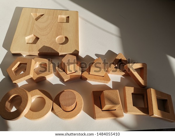 shape sorter board