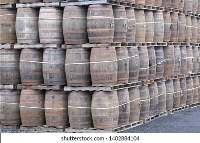 Wooden Oak Barrel Stack For Whisky Distillery