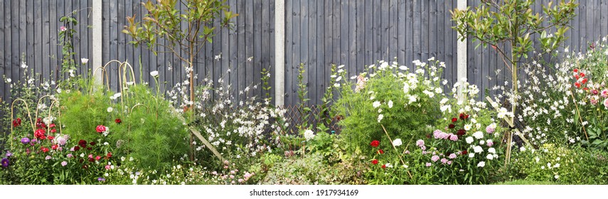 628 Green Painted Fence Posts Images Stock Photos Vectors Shutterstock   Wooden Painted Garden Fence Spring 260nw 1917934169 