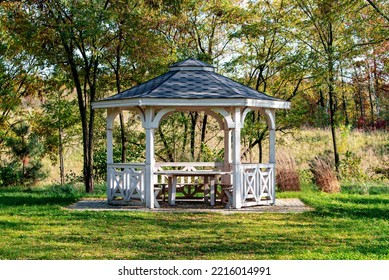 The Wooden Park Gazebo House