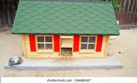 Wooden Rabbit Hutch 