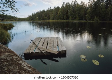 いかだ の画像 写真素材 ベクター画像 Shutterstock