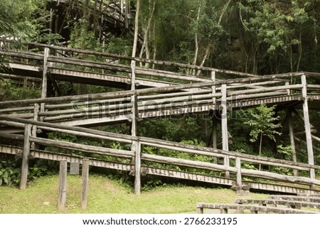 Wooden ramp making a zigzag pattern