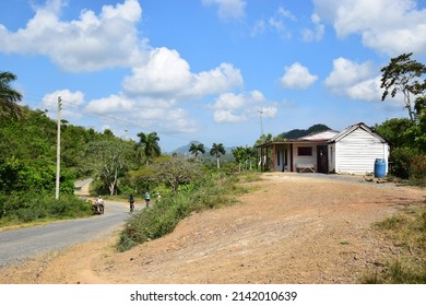 Wooden Shack In Rural Western Cuba 