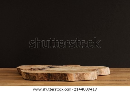 Wooden slice as podium for a product
