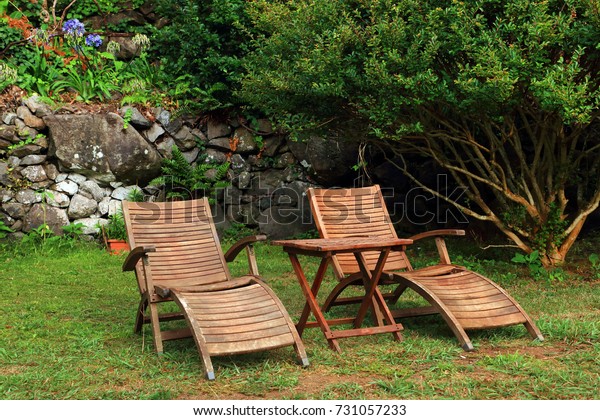 sun loungers for garden