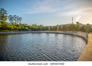 Woodlands, Texas Waterway Square Town Center