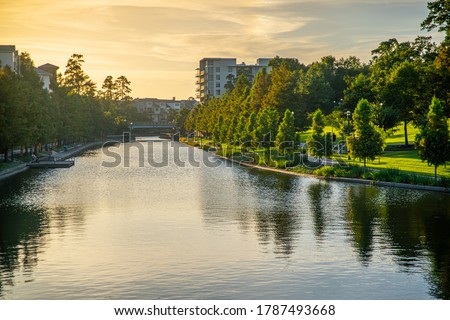 The Woodlands, Texas Waterway Square Town Center  商業照片 © 