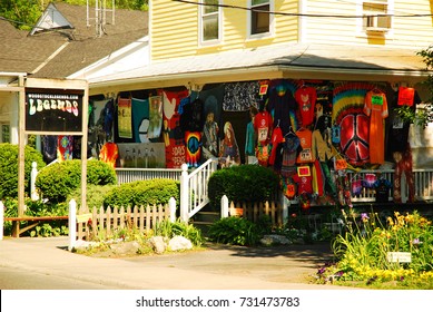 Woodstock, NY, USA June 1 A Store In Woodstock, New York, Invokes The Spirit Of 1969, Selling Vintage Styles And Posters Of Rock Stars From The 1960s.