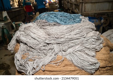 Wool Loom  In The Rug Making Process .