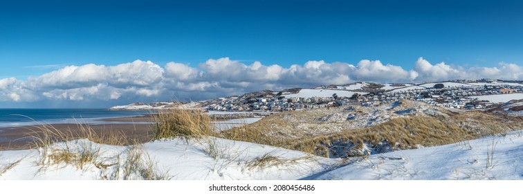 Woolacombe Beach in the Snow - super wide, high resolution, extreme detail panorama
