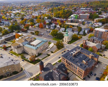 WORCESTER, MA, USA - OCT. 19, 2020: Aerial View Of Worcester Art Museum At 55 Salisbury Street And Downtown Worcester Skyline At The Background In Fall In Massachusetts MA, USA. 