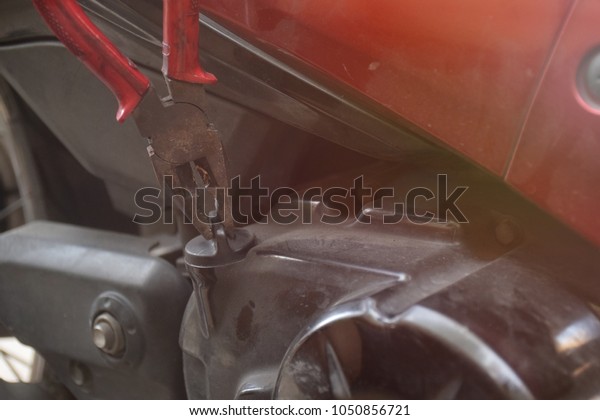 Work With Locking Pliers for open Lubricant oil cap\
with Morning light