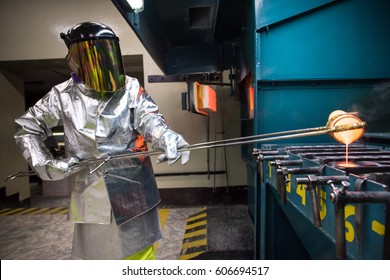 Work On A Gold Mine Laboratory.