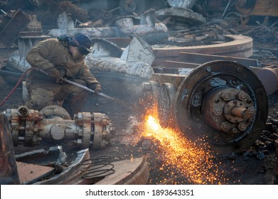 Work At A Scrap Metal Recycling Center