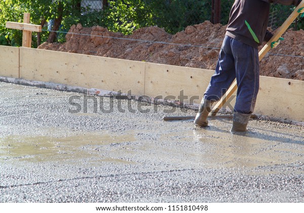 concrete muck boots