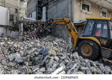 9,120 Rubble machine Images, Stock Photos & Vectors | Shutterstock