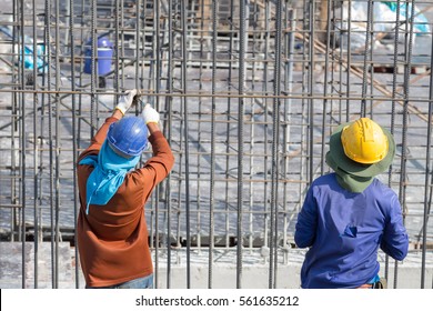 Workers Tied Steel Site Stock Photo 561635212 | Shutterstock