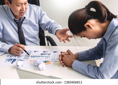 Working In The Office. Manager Is Not Satisfied The Argument. Business Complaining In Discuss During Their No Reason About Mad Group Of Team After Office Conflict Against Madly Manager.