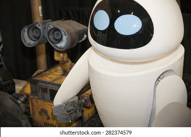 Working Replica Robots Walle Eva Movie Stock Photo Edit Now