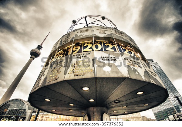 World Clock at\
Alexanderplatz, Berlin,\
Germany