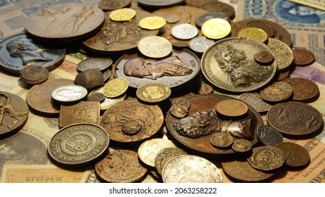 World money Ancient coins, commemorative medals, banknotes. From Roman times to modern times. Gold, silver, copper, nickel