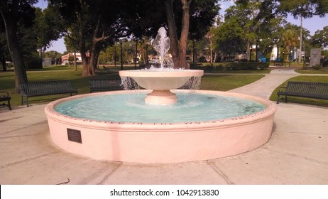 21,886 Downtown winter park Images, Stock Photos & Vectors | Shutterstock