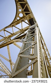 Worm's eye view on a Chicago Bridge.