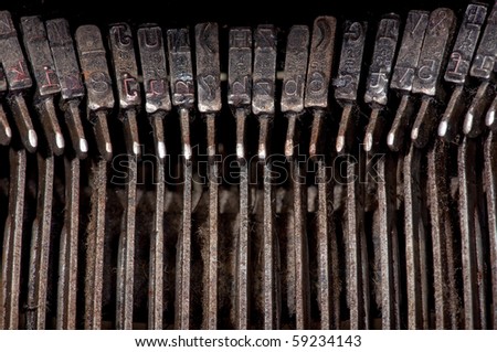 worn types of antique typewriter