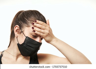 Worried, scare, panicked american woman in medical mask, concerned about viral pandemic illness, paranoid of pandemic. - Shutterstock ID 1703737510