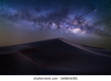 WOW Milky Way Galaxy View With Gorgeous Desert Dune - United Arab Emirates