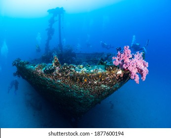 Wreck Diving In Mauritius , At Gunners Island Divespot