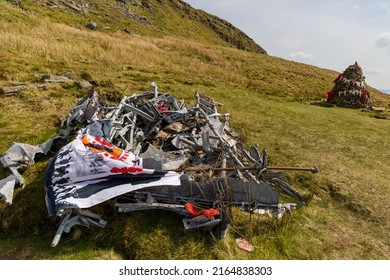Wreckage of a Royal Canadian Air Force Wellington bomber (R1465) on a remote Welsh hillside.