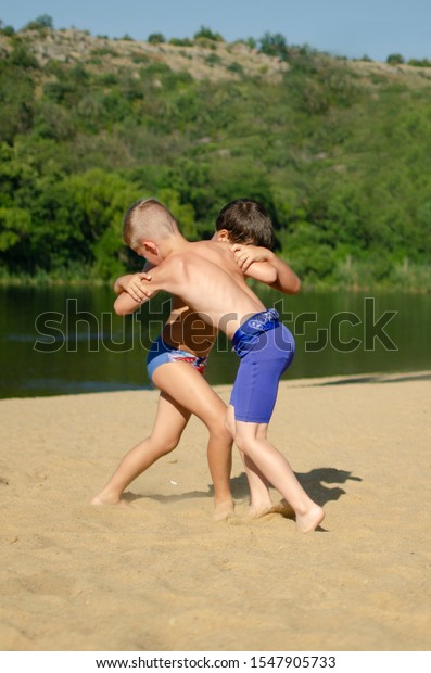 Barefoot wrestling