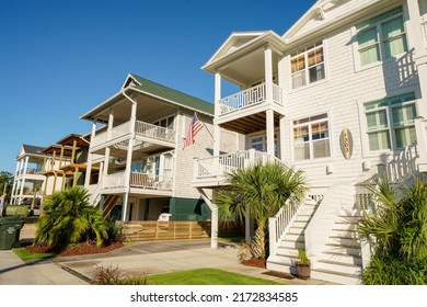 Wrightsville Beach, NC, USA - June 22, 2022: Photo Of A Single Family Home In Wrightsville North Carolina