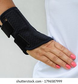 Wrist Brace For The Treatment Of Wrist Injury, Carpal Tunnel Syndrome.