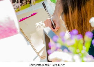 Write a greeting to the couple.