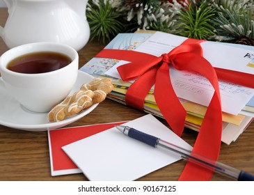 Write Greeting Or Invite Your Friends And Family On Holiday