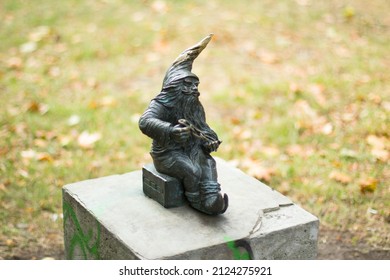 Wroclaw Gnomes Sculptures In The City