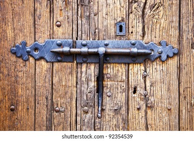 144,377 Old iron gate Images, Stock Photos & Vectors | Shutterstock