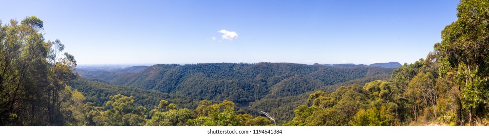 Wunburra Lookout On Springbrook National Park Stock Photo 1194541384 ...