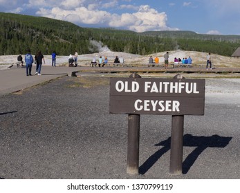 181 Old faithful geyser sign Images, Stock Photos & Vectors | Shutterstock