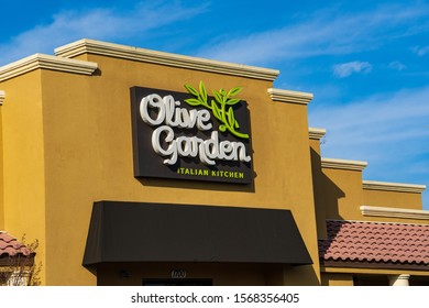 Olive Garden Restaurant Images Stock Photos Vectors Shutterstock