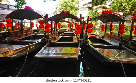 Xingtan Town, Shunde, Guangdong, China - AUG 6, 2018: The Visitor Boats On The Inland River, Fengjian Ancient Village