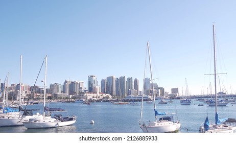 Yachts In Marina And Downtown City Skyline, San Diego Cityscape, California Coast, USA. Highrise Skyscrapers And Boat In Bay, Waterfront Harborside Promenade. Urban Architecture And Sailboat In Harbor