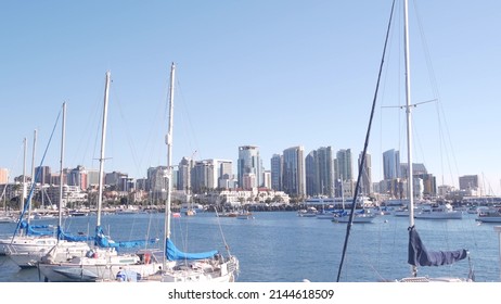 Yachts In Marina And Downtown City Skyline, San Diego Cityscape, California Coast, USA. Highrise Skyscrapers And Boat In Bay, Waterfront Harborside Promenade. Urban Architecture And Sailboat In Harbor