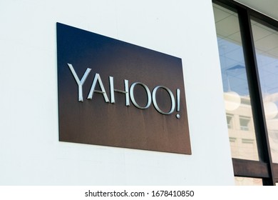 Yahoo! sign at the company office. Yahoo! is an American web services provider owned by Verizon Media - San Francisco, California, USA - 2020