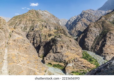 Yakhchi Pun, Gorno-Badakhshan Autonomous Province, Tajikistan. The Canyon Of The Panj River In Rugged Mountains On The Border Of Afghanistan And Tajikistan.