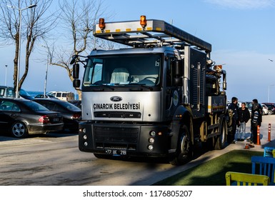 Yalova, Turkey - January 29, 2018: High Pressure Drain Opening And Cleaning Vehicle Belongs To The Local Municipality Of The Town In The Streets During A Winter Evening 