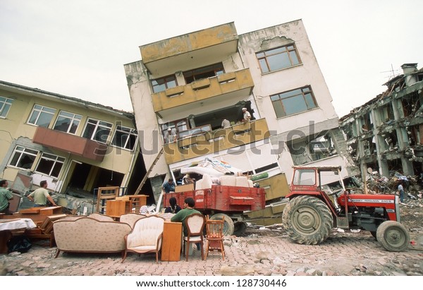 Yalova Turkeyaugust 17 1999 Izmit Earthquake Stock Photo Edit Now 128730446